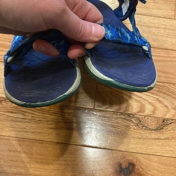 Merrell Sandals size 3M. - Picture 4 of 7